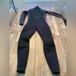 Long wetsuit